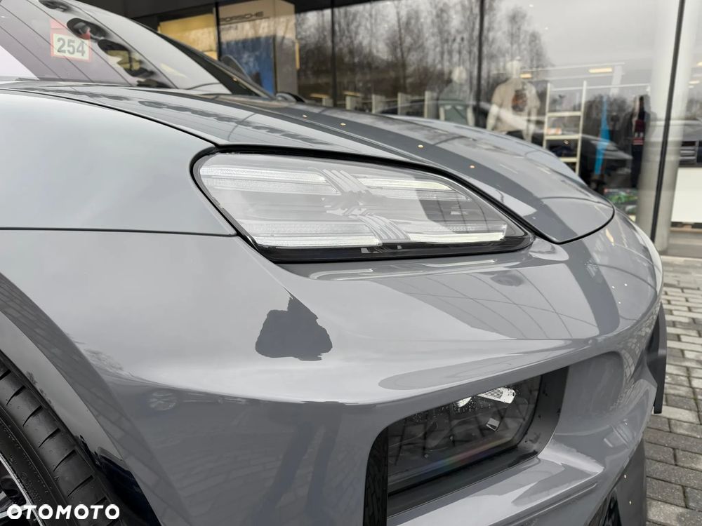 Porsche Macan - 29