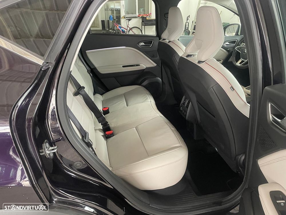 Renault Captur 1.6 E-Tech Plug-In Initiale Paris - 33