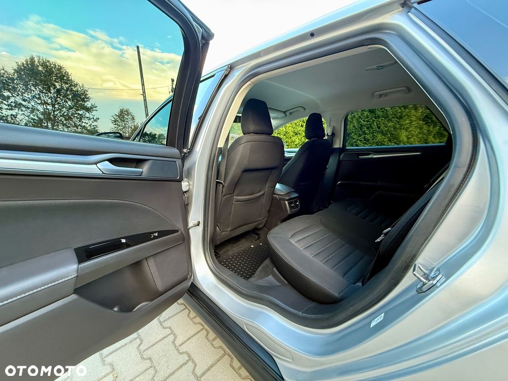 Ford Mondeo - 18