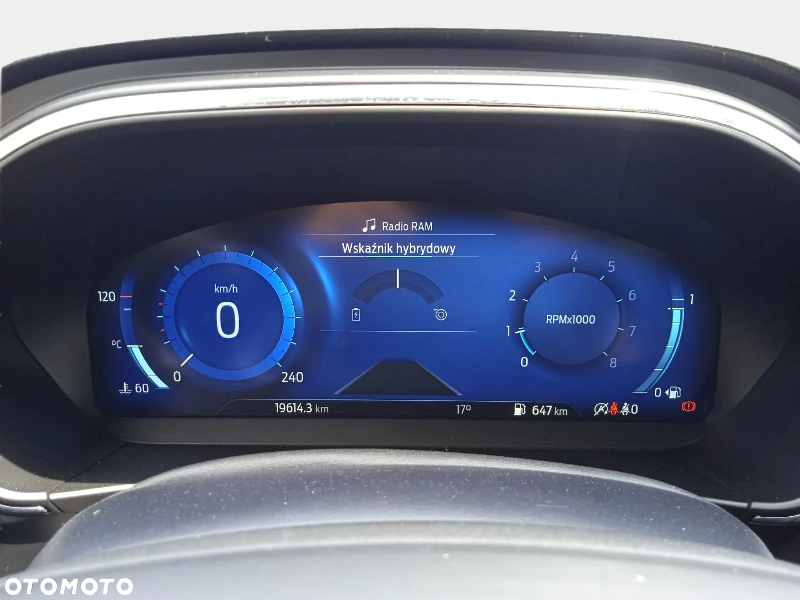 Ford Focus 1.0 EcoBoost Titanium X - 17