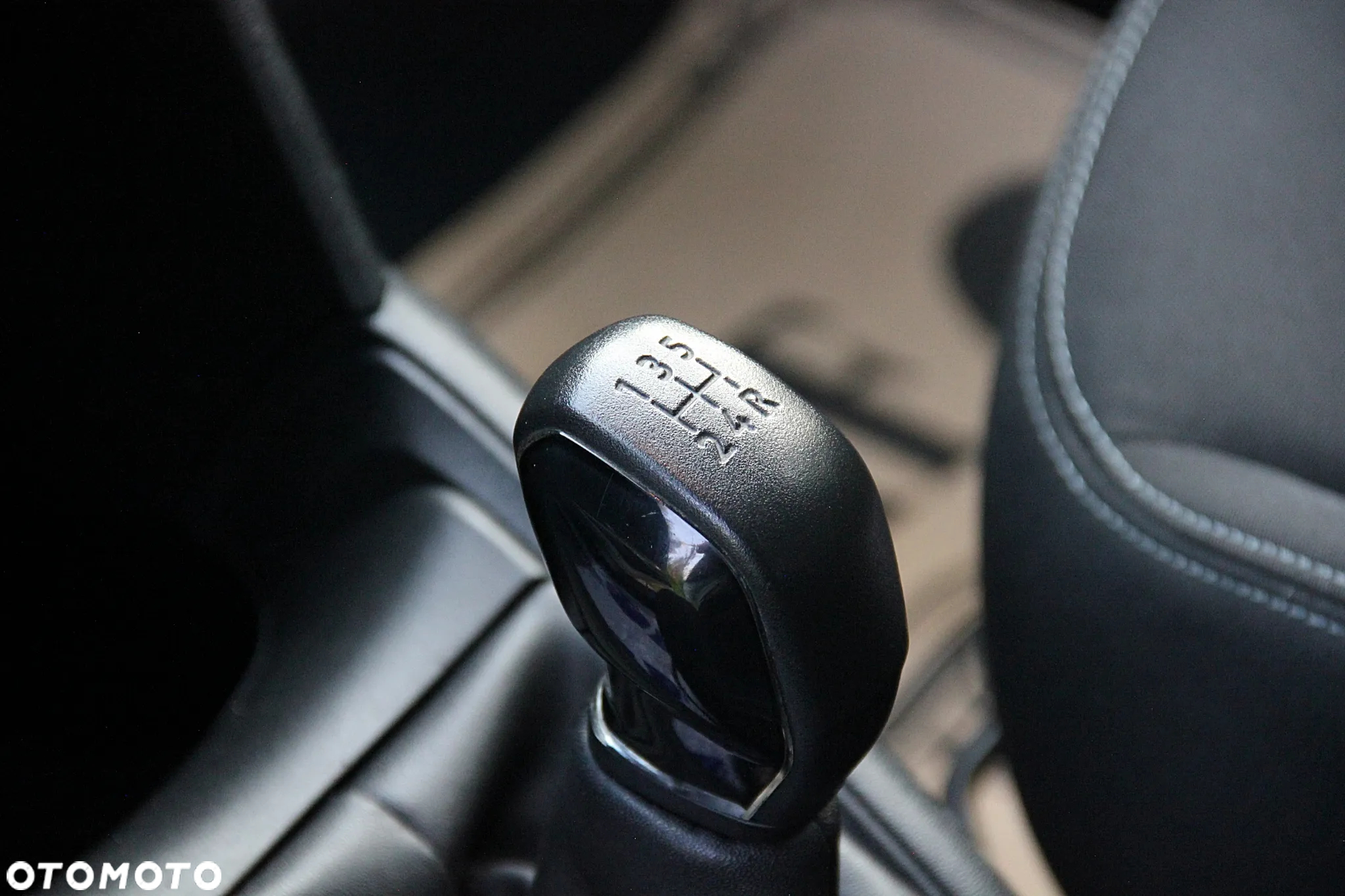 Peugeot 208 1.4 HDi Business Line - 30