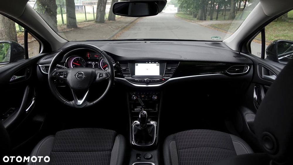 Opel Astra 1.5 D Start/Stop Sports Tourer Business Elegance - 12