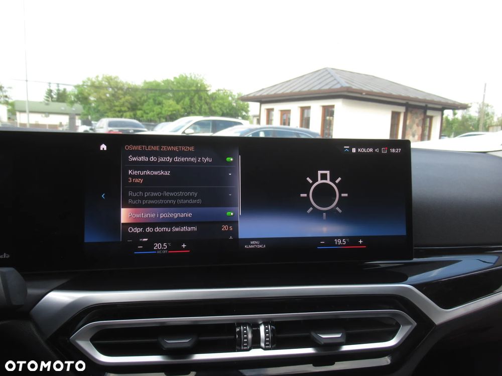 BMW Seria 3 318i - 25