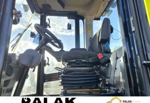 Caterpillar Walec drogowy  CAT CS 64 B , METAL-GUMA  ,2018 rok - 11