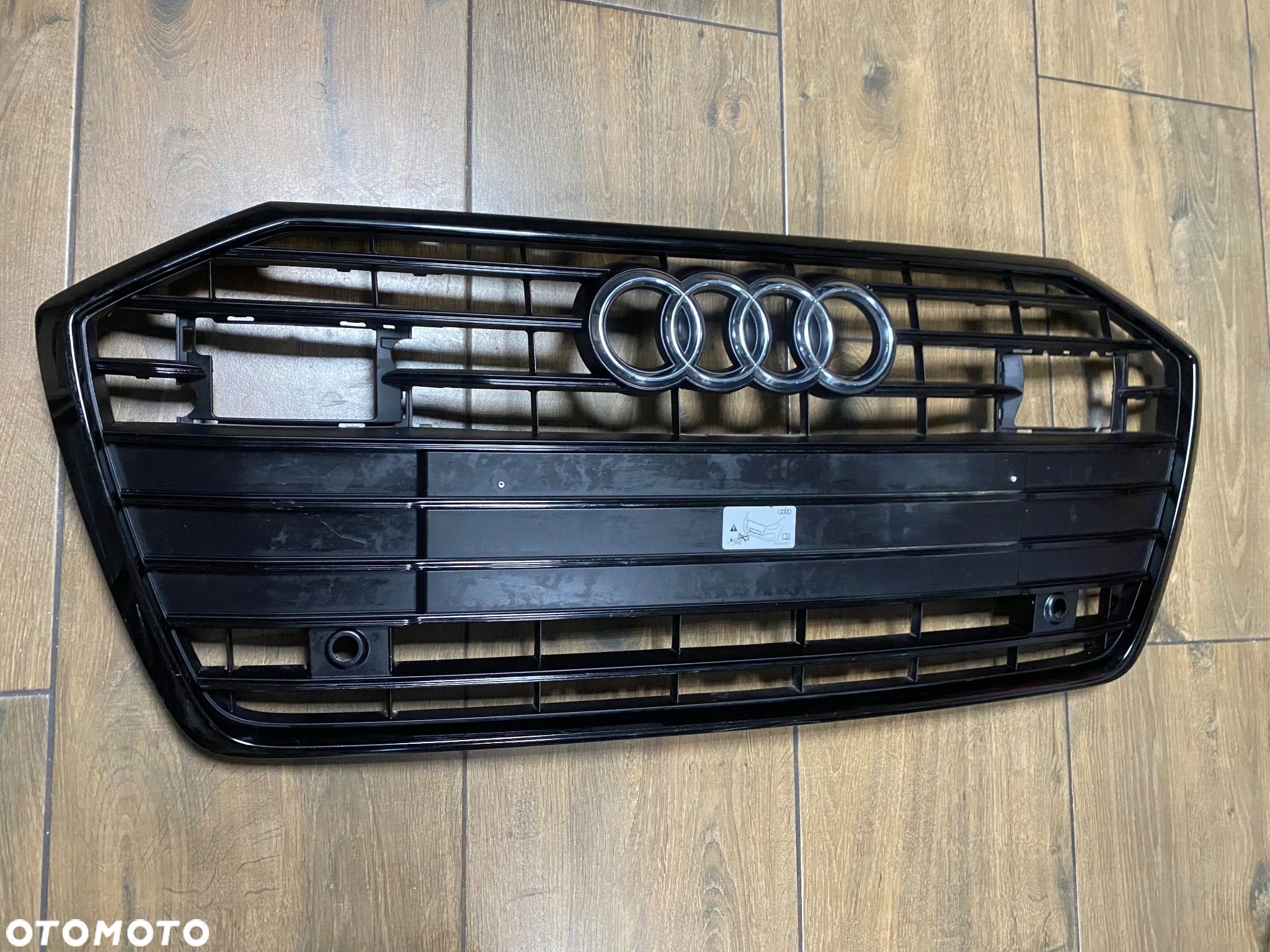 Grill atrapa Audi A6 C8 4K0853651C 3FZ IGLA ORG - 1