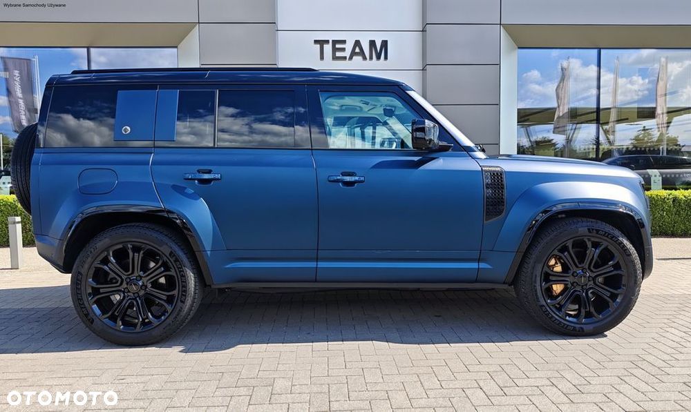 Land Rover Defender - 6