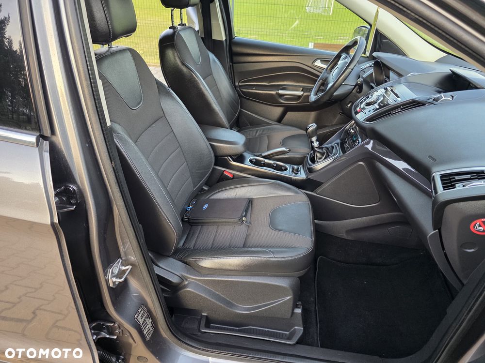 Ford Kuga 2.0 TDCi 2x4 Champions Edition - 14