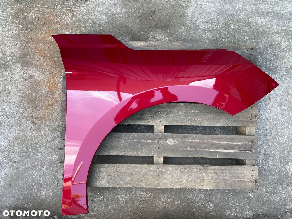 BŁOTNIK PRZÓD PRAWY OPEL CORSA F WIŚNIOWY METALIK - 1