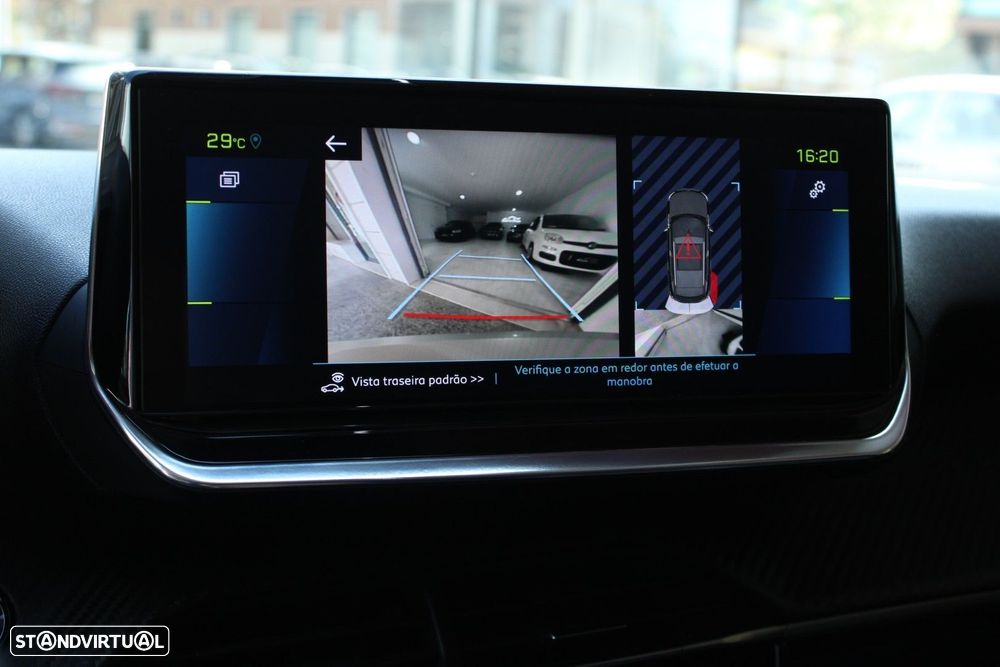 Peugeot e-2008 Allure - 36