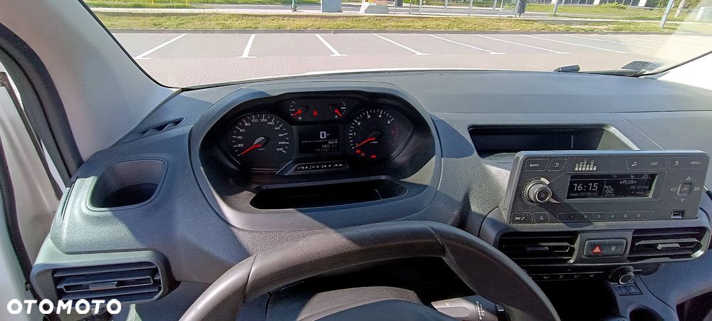 Peugeot Partner - 11