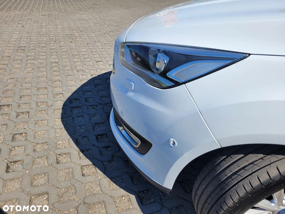 Ford C-MAX 2.0 TDCi Start-Stop-System Titanium - 17