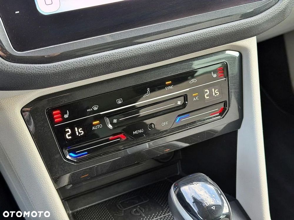 Volkswagen Tiguan 2.0 TDI SCR 4Mot Elegance DSG - 24