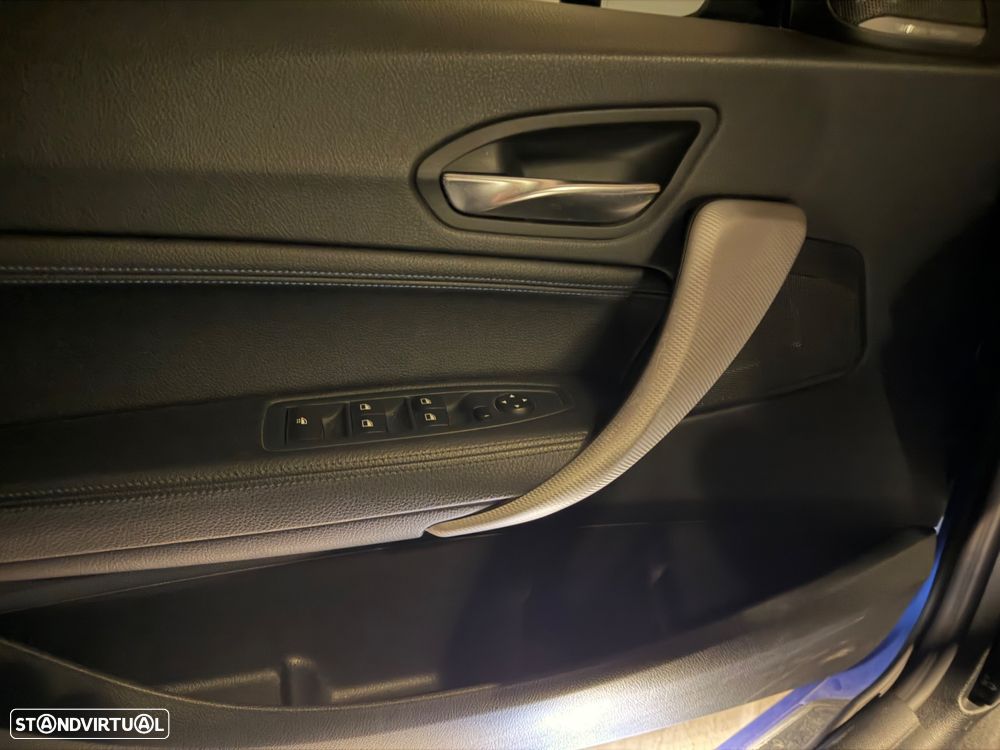 BMW 220 d Cabrio Pack M Auto - 17