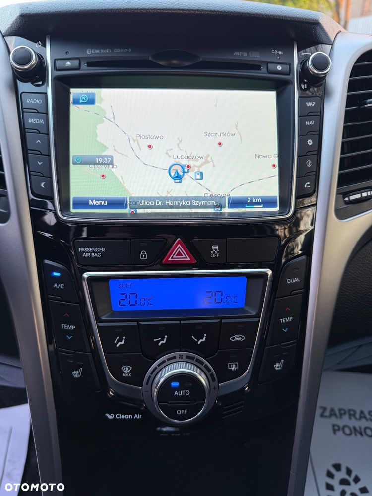 Hyundai i30 1.6 CRDi Premium - 19