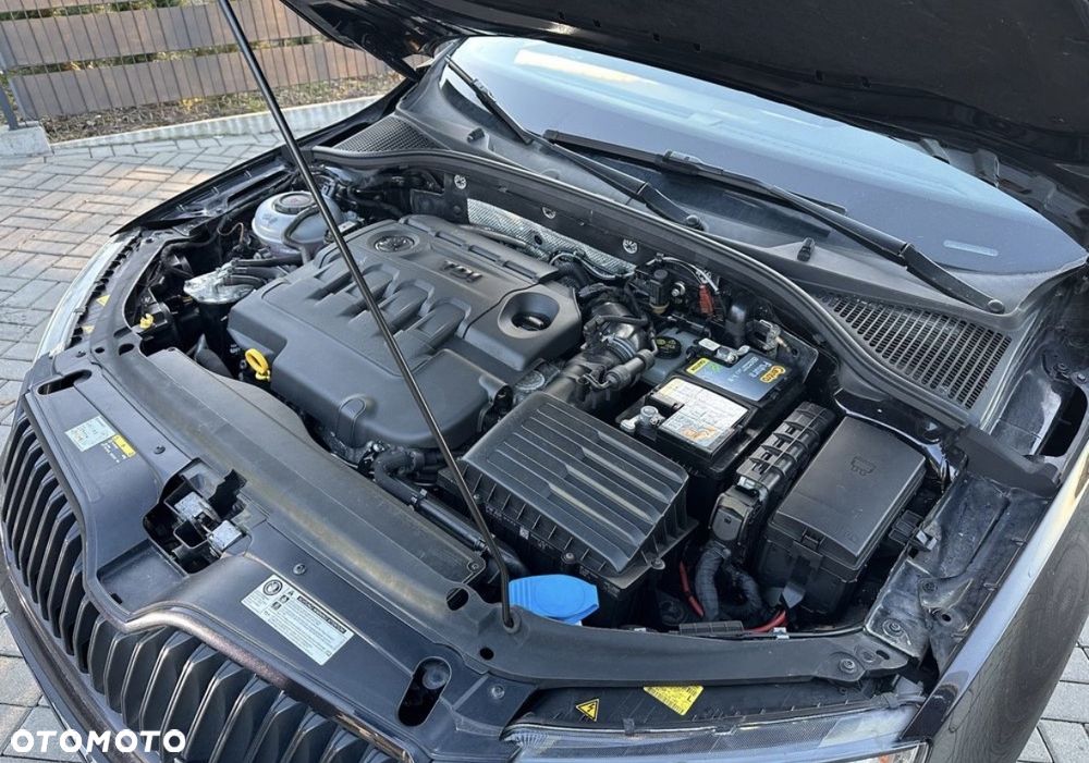 Skoda Octavia 2.0 TDI (Green tec) DSG RS - 21