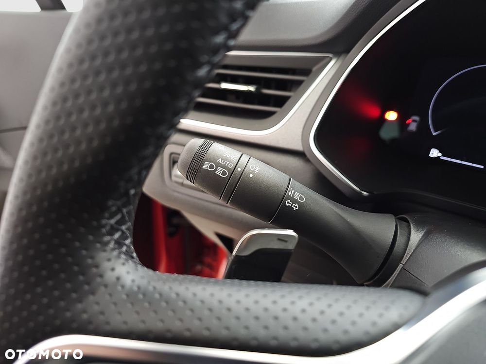 Renault Captur 1.3 TCe mHEV Techno EDC - 13