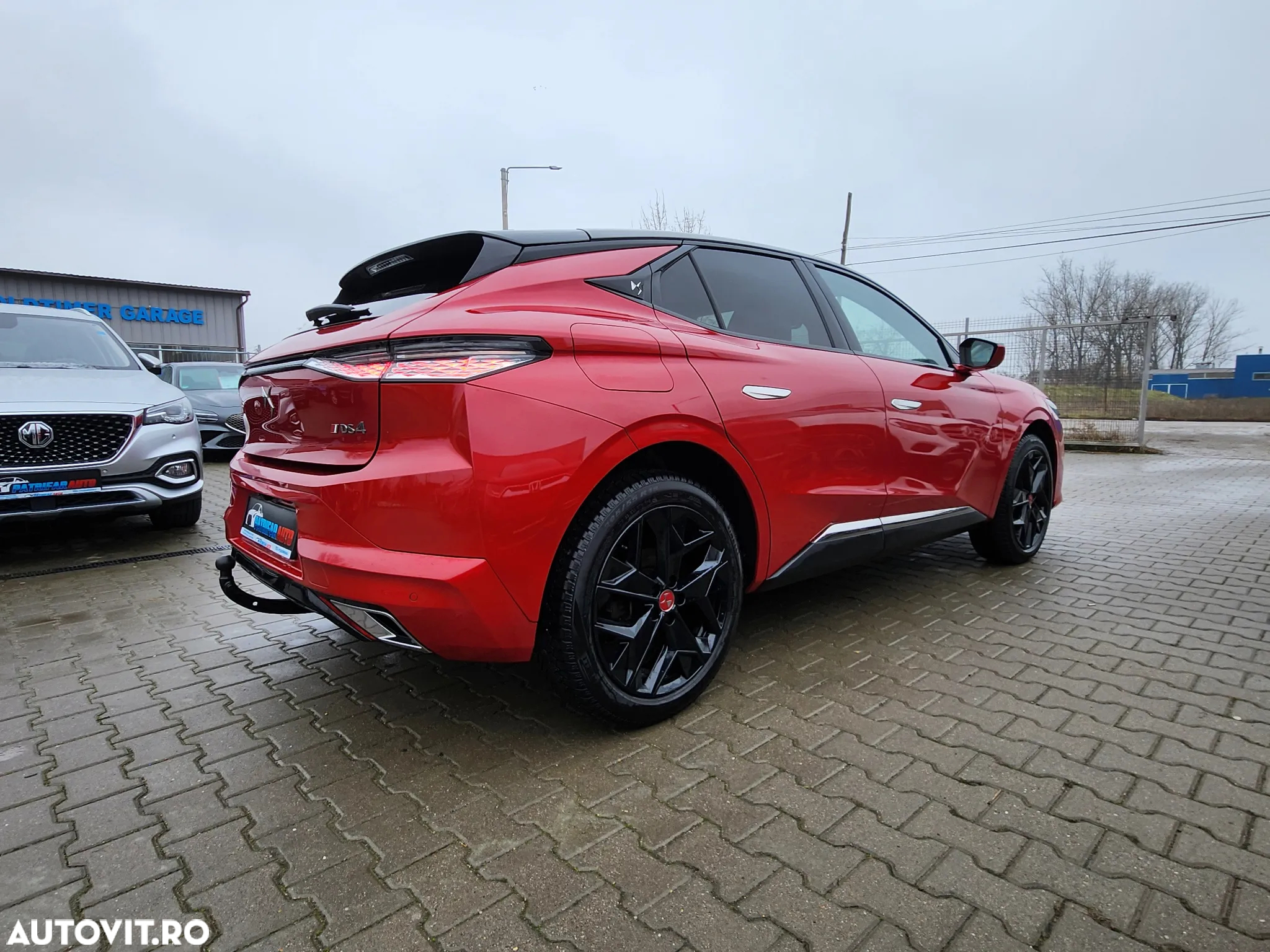 DS Automobiles DS 4 DS4 1.2 PureTech 130 S&S EAT8 PERFORMANCE LINE + - 5