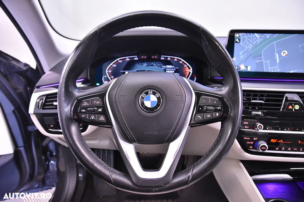 BMW Seria 5 520i Aut. - 17
