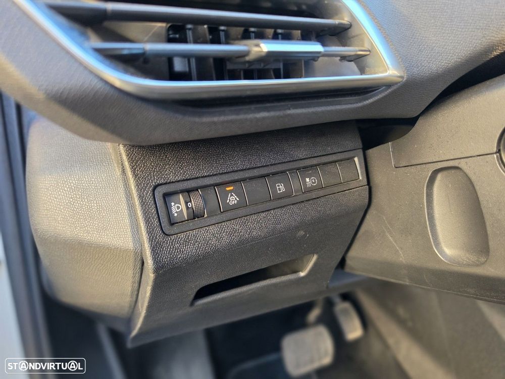 Peugeot 3008 1.6 Hybrid4 Allure Pack e-EAT8 - 13