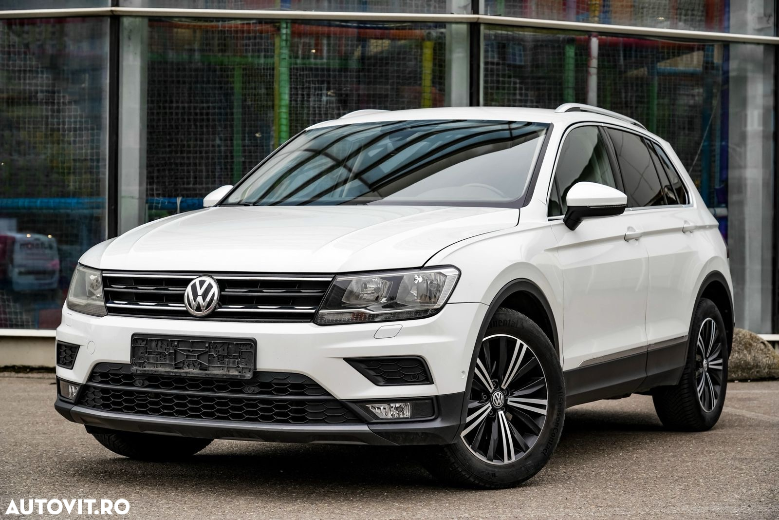 Volkswagen Tiguan 2.0 TDI DPF DSG Comfortline - 9