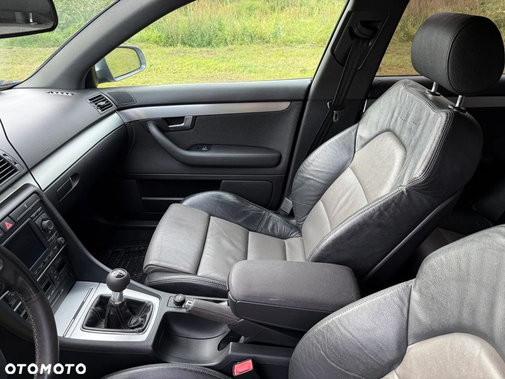 Audi A4 Limousine - 20
