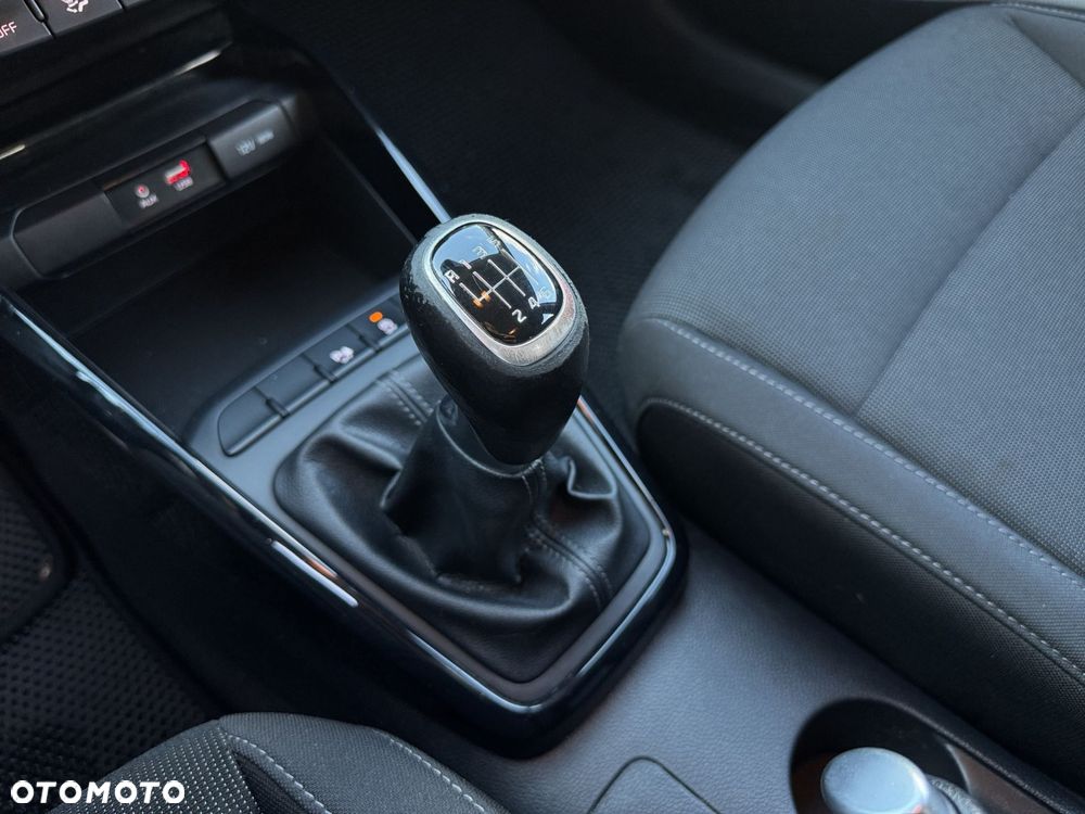 Kia Rio - 20