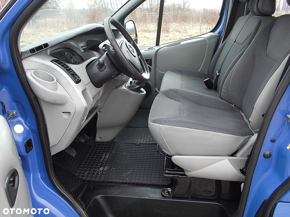 Opel Vivaro - 2