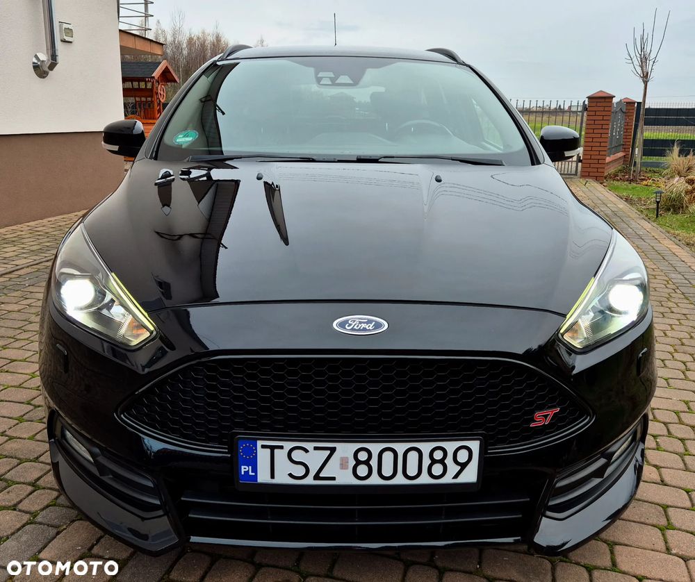 Ford Focus 2.0 TDCi ST - 18
