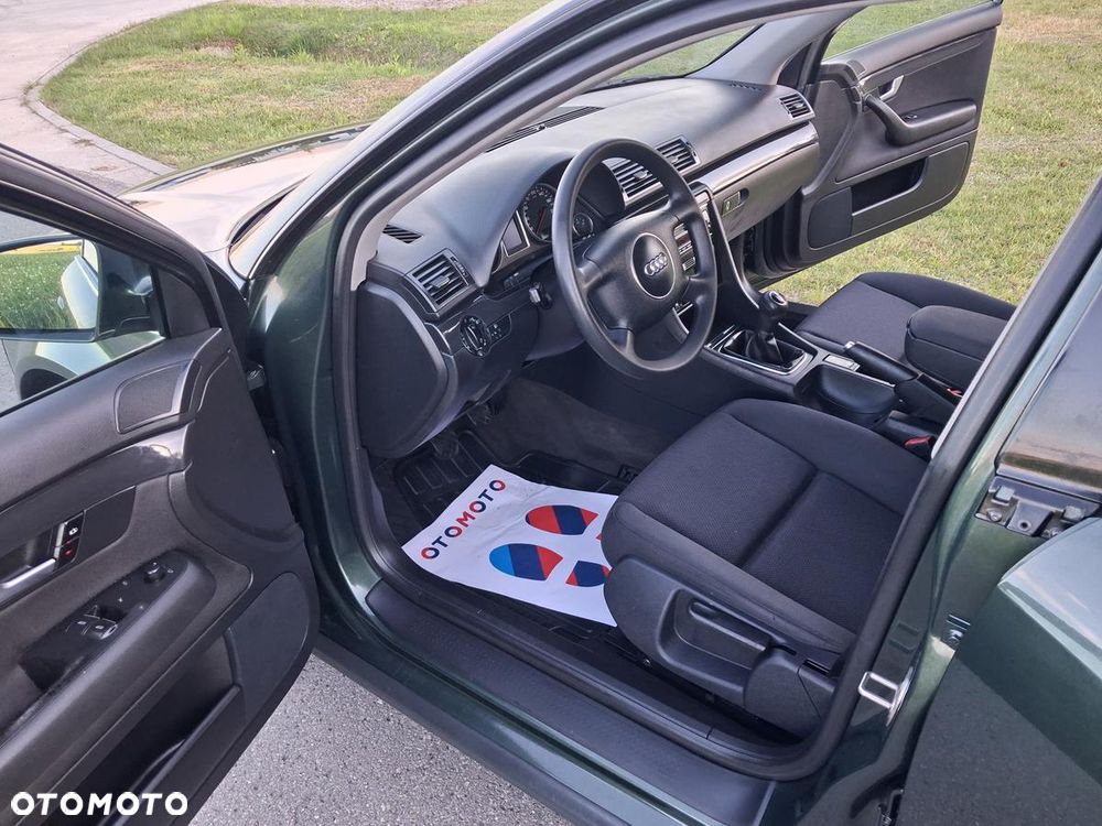 Audi A4 Limousine - 18