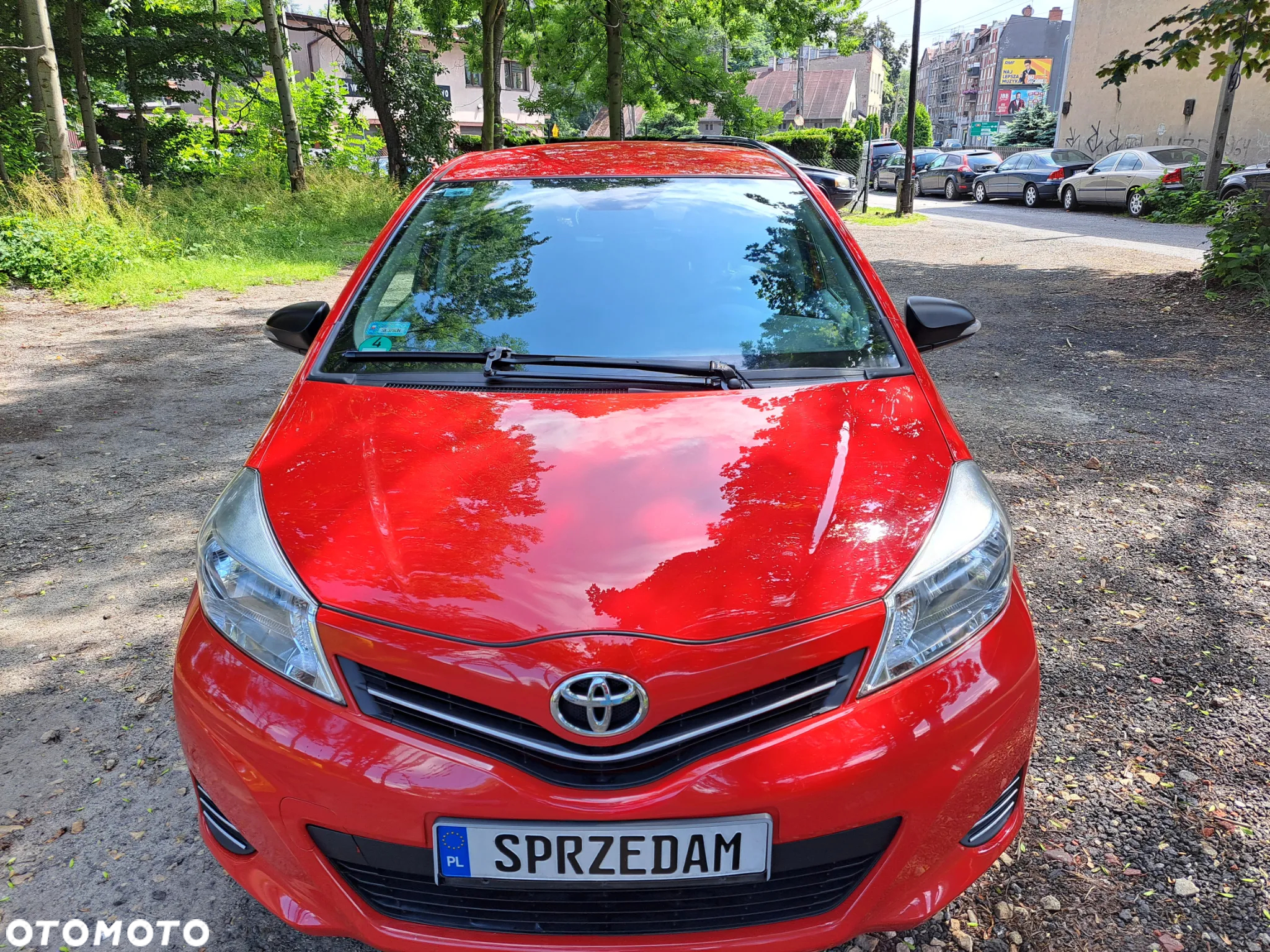 Toyota Yaris 1.0 Premium - 9