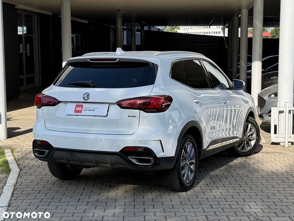 MG HS 1.5 T-GDI Excite DCT - 11