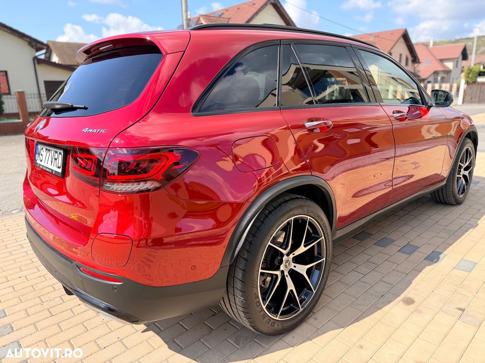 Mercedes-Benz GLC 300 e 4MATIC - 11