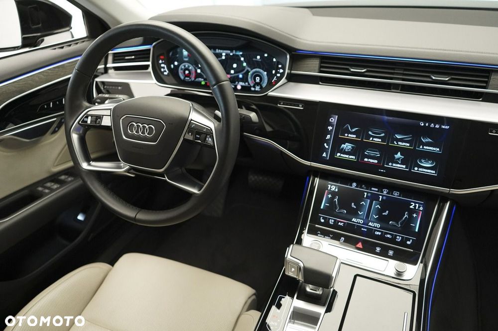 Audi A8 - 22