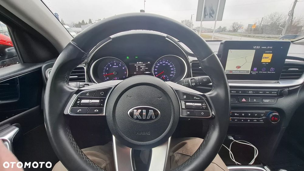 Kia Ceed 1.4 T-GDI L Business Line - 12