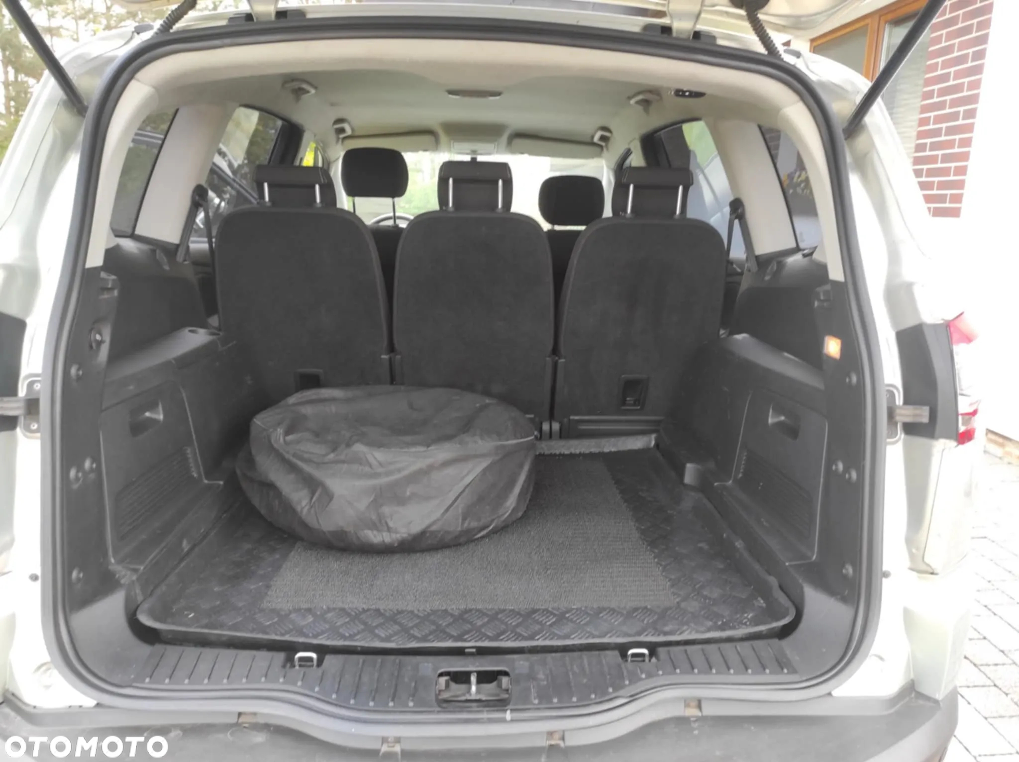 Ford S-Max 2.0 TDCi Ambiente - 19