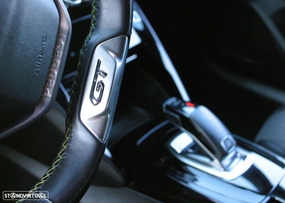 Peugeot 208 1.2 PureTech GT Line EAT8 - 19