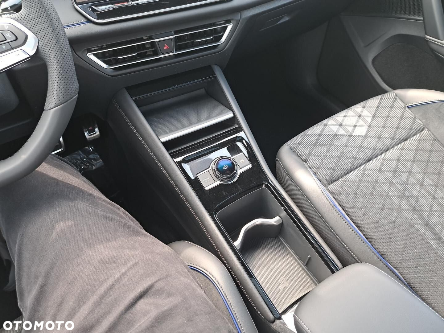 Volkswagen Tiguan - 15