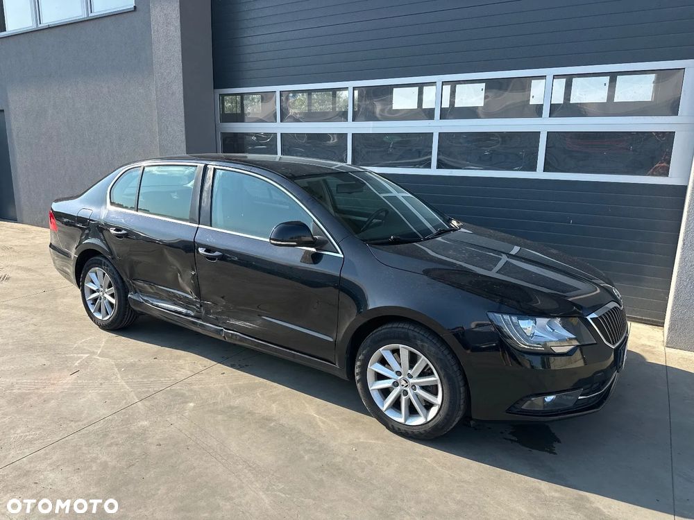 Skoda Superb 2.0 TDI Ambition - 4