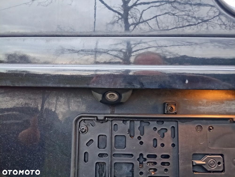 Volkswagen Routan - 18