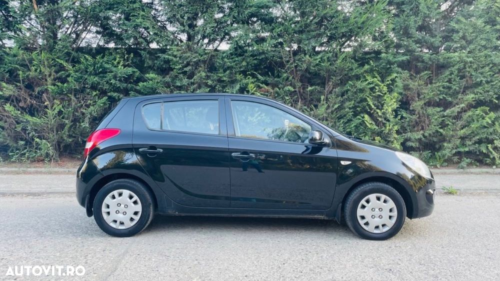 Hyundai i20 1.4 CRDi Style - 17