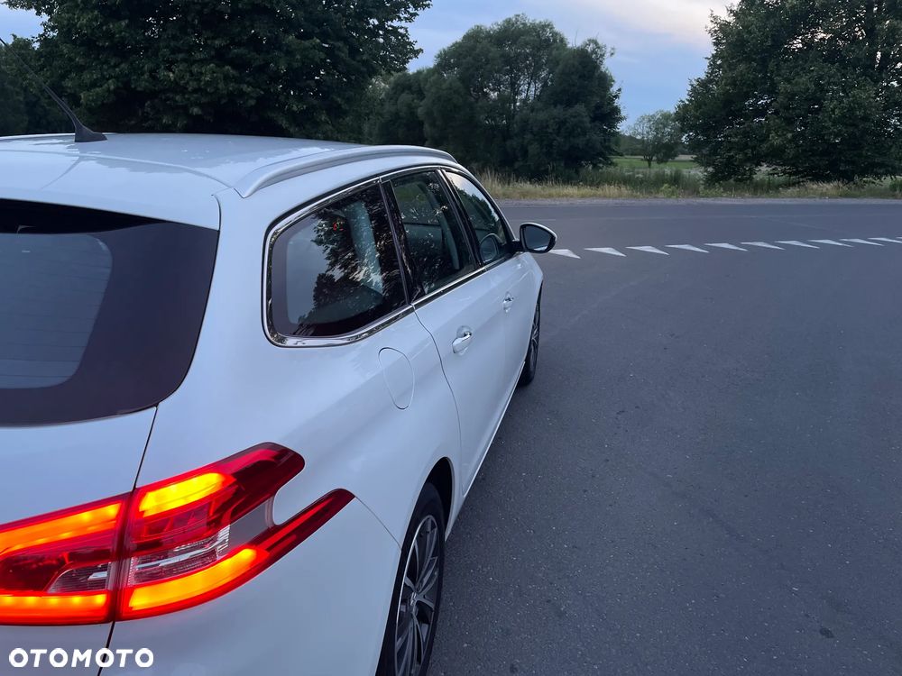 Peugeot 308 1.6 BlueHDi Business Line S&S - 25