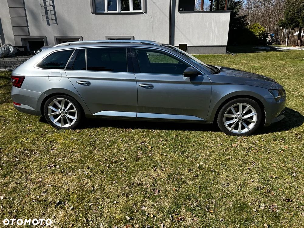 Skoda Superb 2.0 TDI DSG Ambition - 7