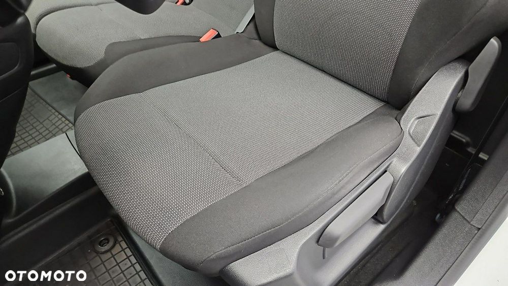 Peugeot Partner - 11