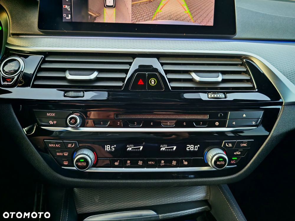 BMW Seria 5 520d xDrive M Sport sport - 18