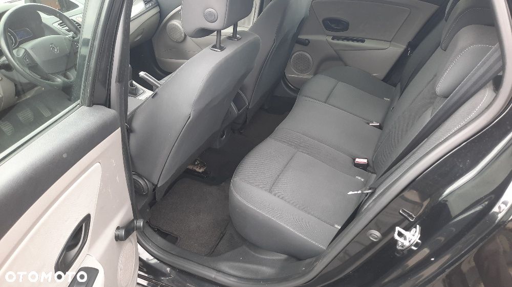 Renault Megane 1.6 16V Authentique Euro5 - 18