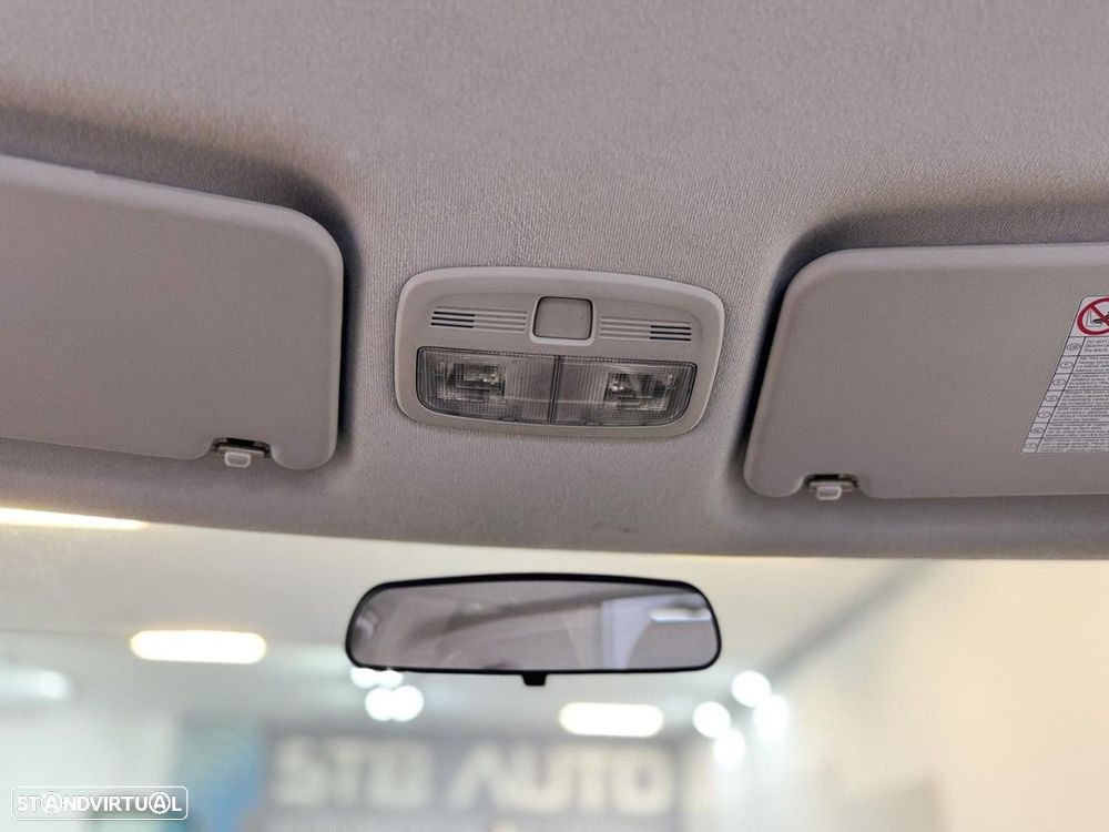 Suzuki Swift 1.2 VVT GLX - 26