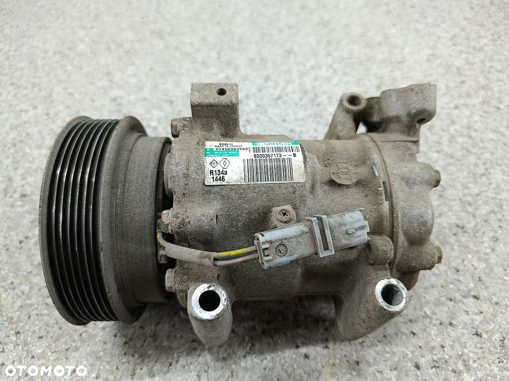 POMPA, SPRĘŻARKA KLIMATYZACJI RENAULT CLIO III 8200357173 SD6V12 1.2 16V - 1