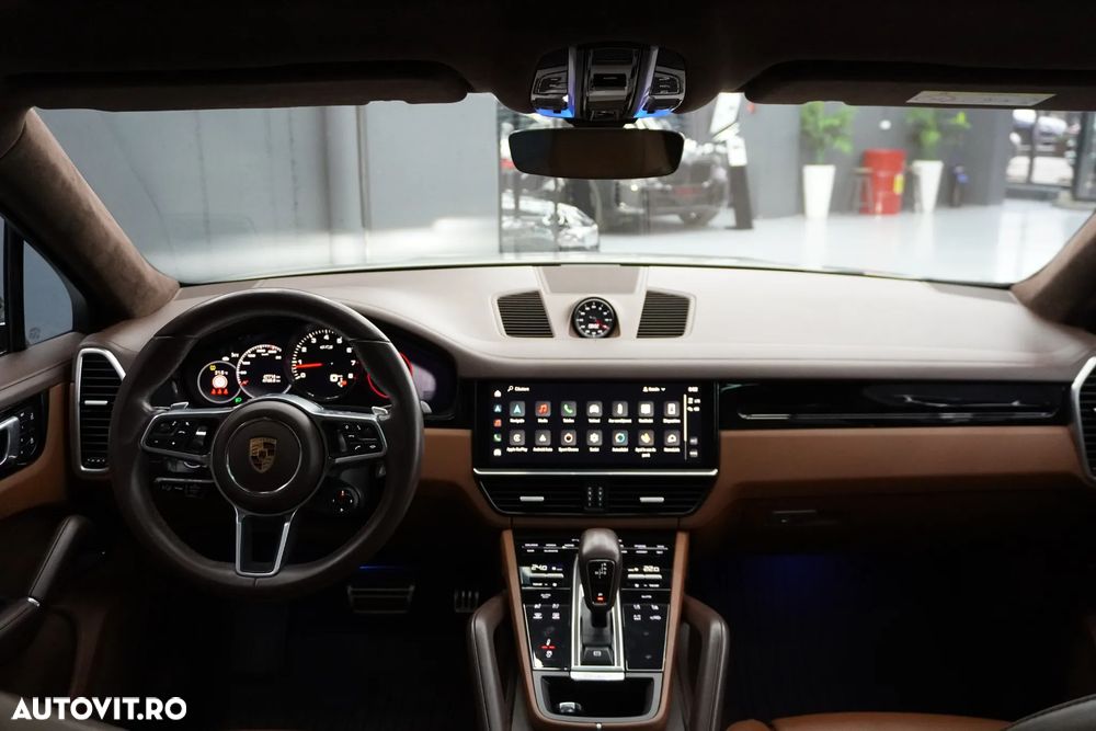 Porsche Cayenne Coupe GTS Tiptronic S - 16