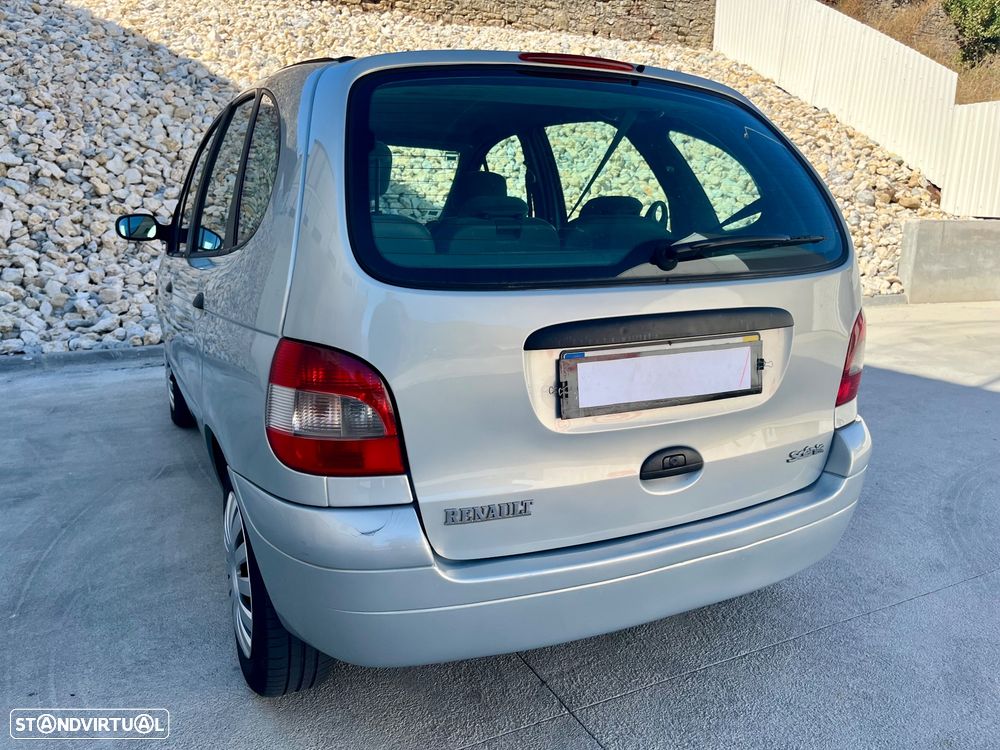 Renault Mégane Scénic 1.4 16V RT - 14