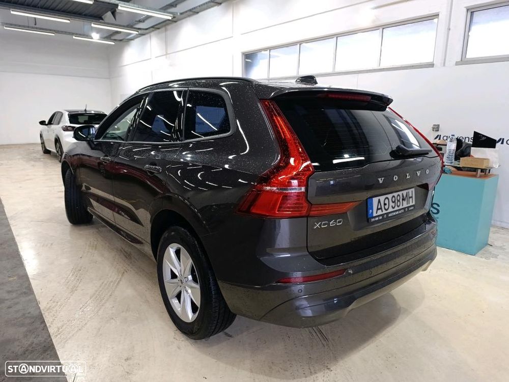Volvo XC 60 2.0 B4 Momentum - 3